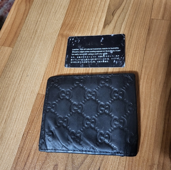 Authentic Gucci signature wallet - Picture 5 of 14